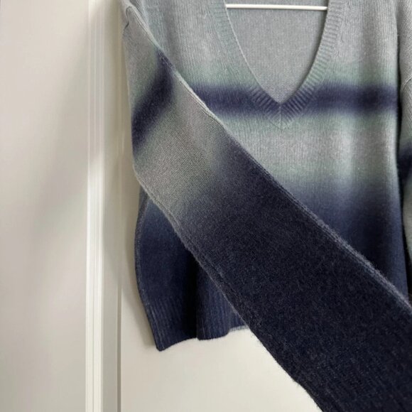 360 Cashmere V-Neck Blue Ombre Cashmere Sweater in S - Picture 5 of 9